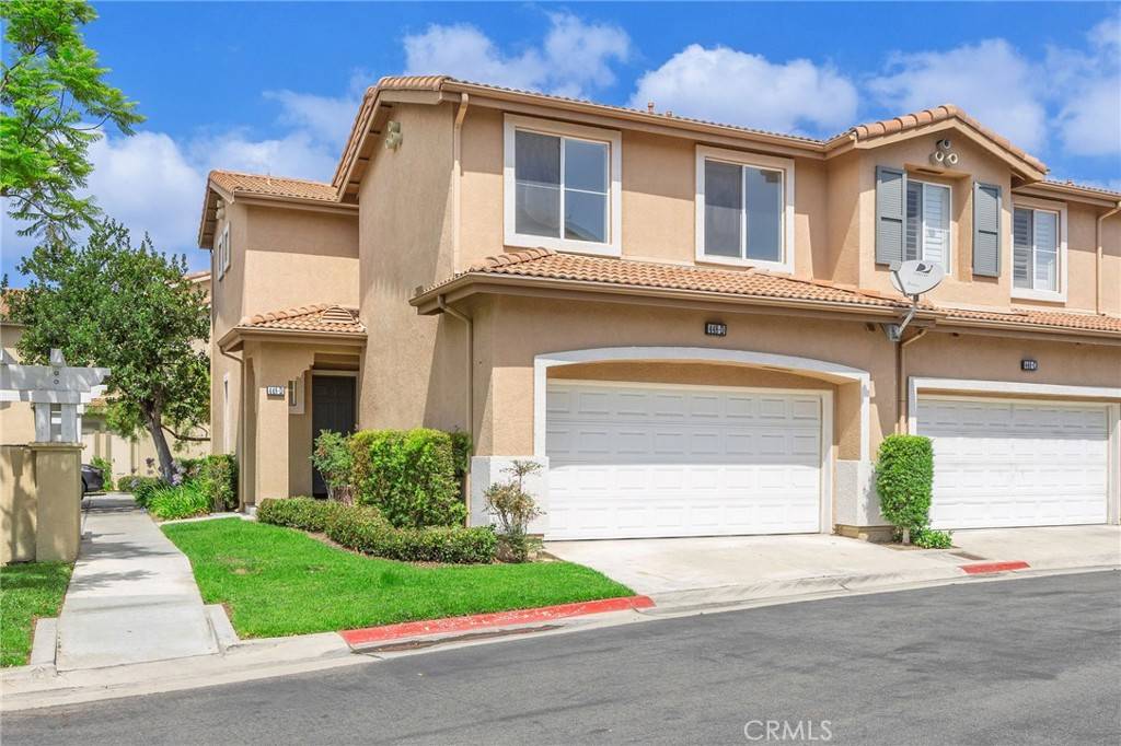 Orange, CA 92869,448 N Londonderry LN #D
