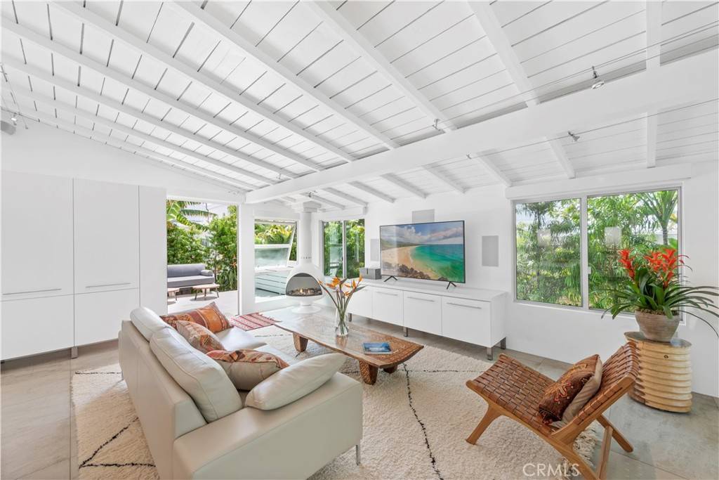 Laguna Beach, CA 92651,239 Fairview ST