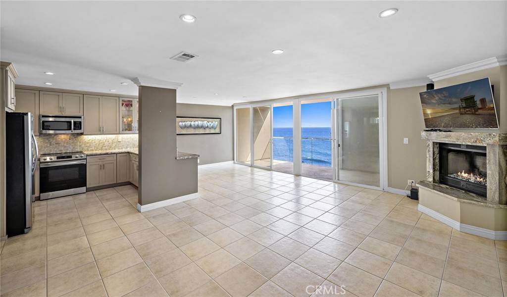 Laguna Beach, CA 92651,1585 S Coast #65
