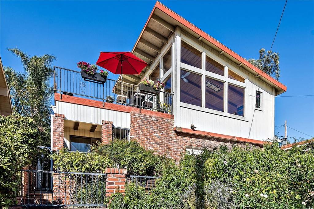 Laguna Beach, CA 92651,21521 Anns LN