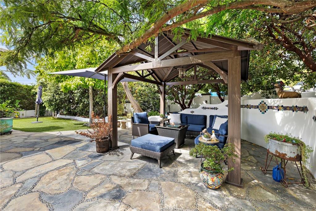 Laguna Beach, CA 92651,490 Agate