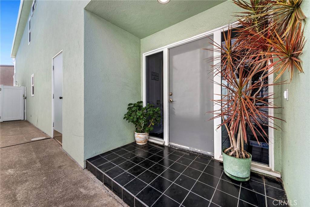Newport Beach, CA 92663,1707 W Balboa BLVD #A