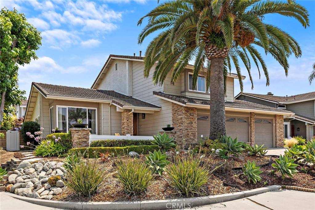 San Clemente, CA 92673,522 Calle Cuadra