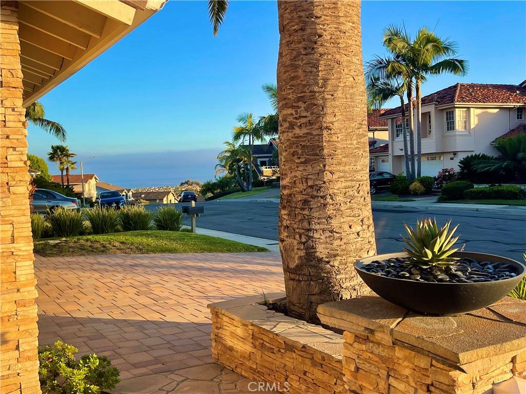 San Clemente, CA 92673,522 Calle Cuadra