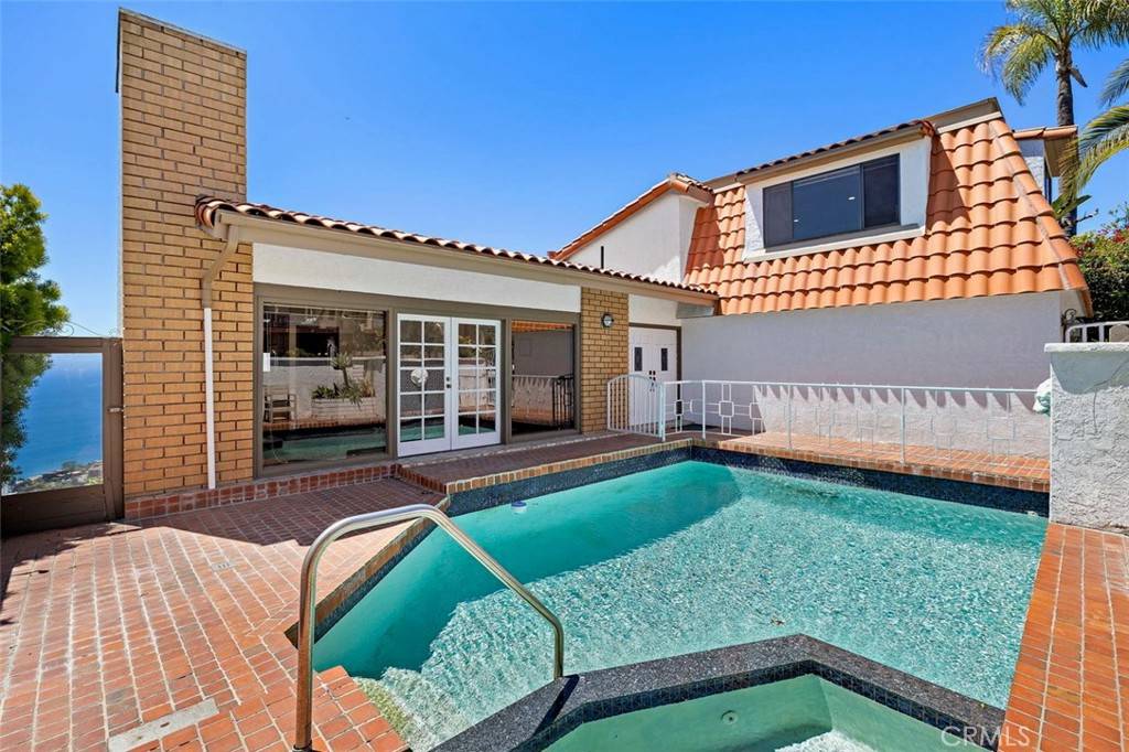 Laguna Beach, CA 92651,751 Bolsana DR