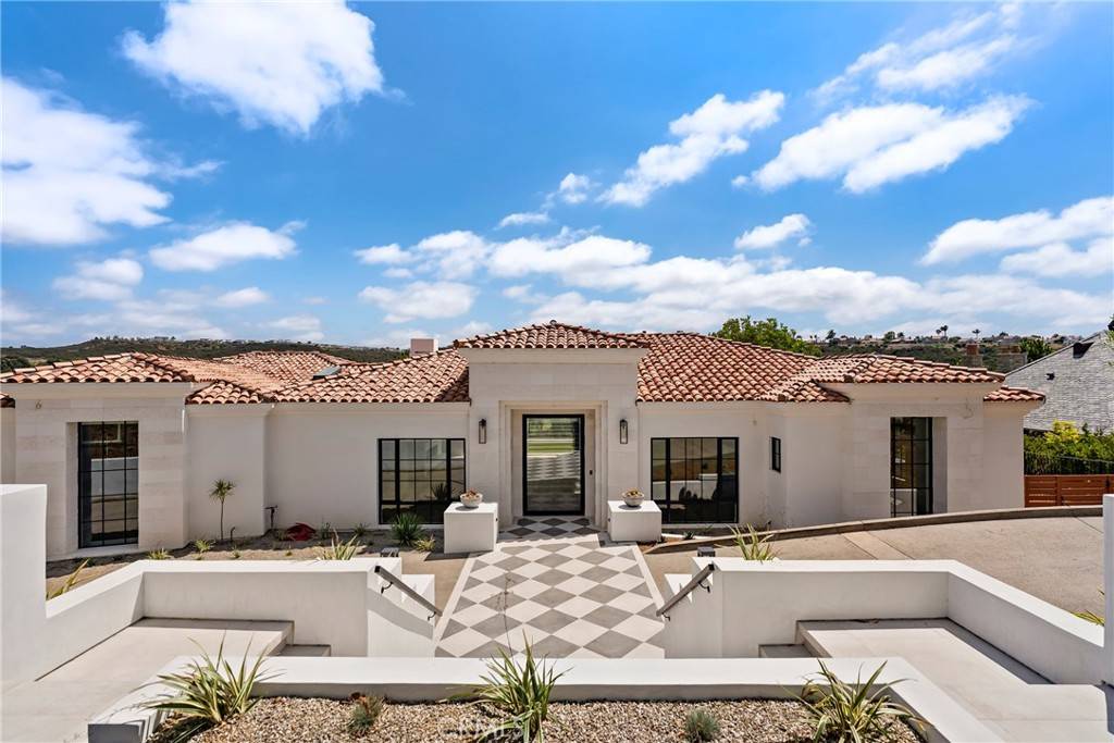 Rancho Santa Fe, CA 92067,14431 Bellvista DR