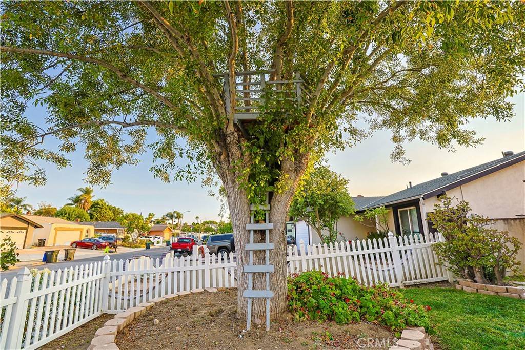 Laguna Hills, CA 92653,24961 Express DR