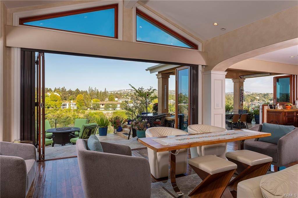 Newport Beach, CA 92660,18 Rue Saint Cloud