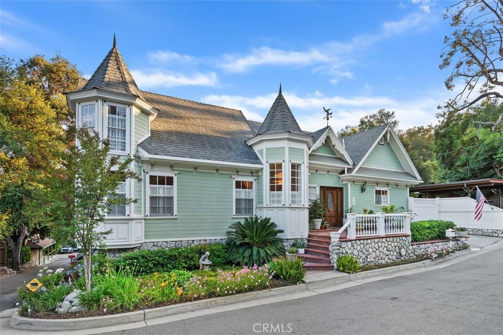 Sierra Madre, CA 91024,315 Old Ranch RD
