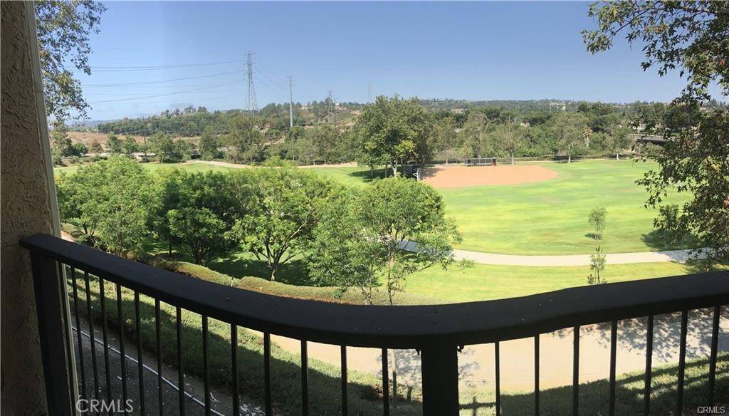Laguna Hills, CA 92653,25561 Indian Hill LN #V