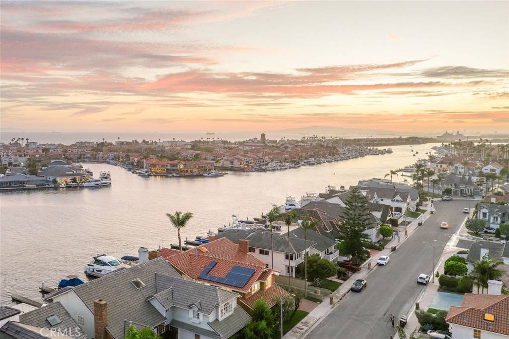 Huntington Beach, CA 92649,3372 Venture DR