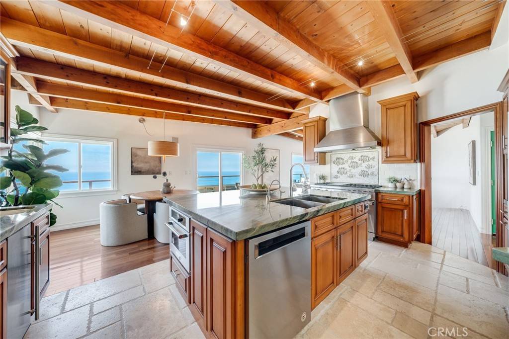 Laguna Beach, CA 92651,31272 Ceanothus DR