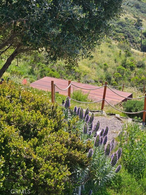 Laguna Beach, CA 92651,2516 Temple Hills DR