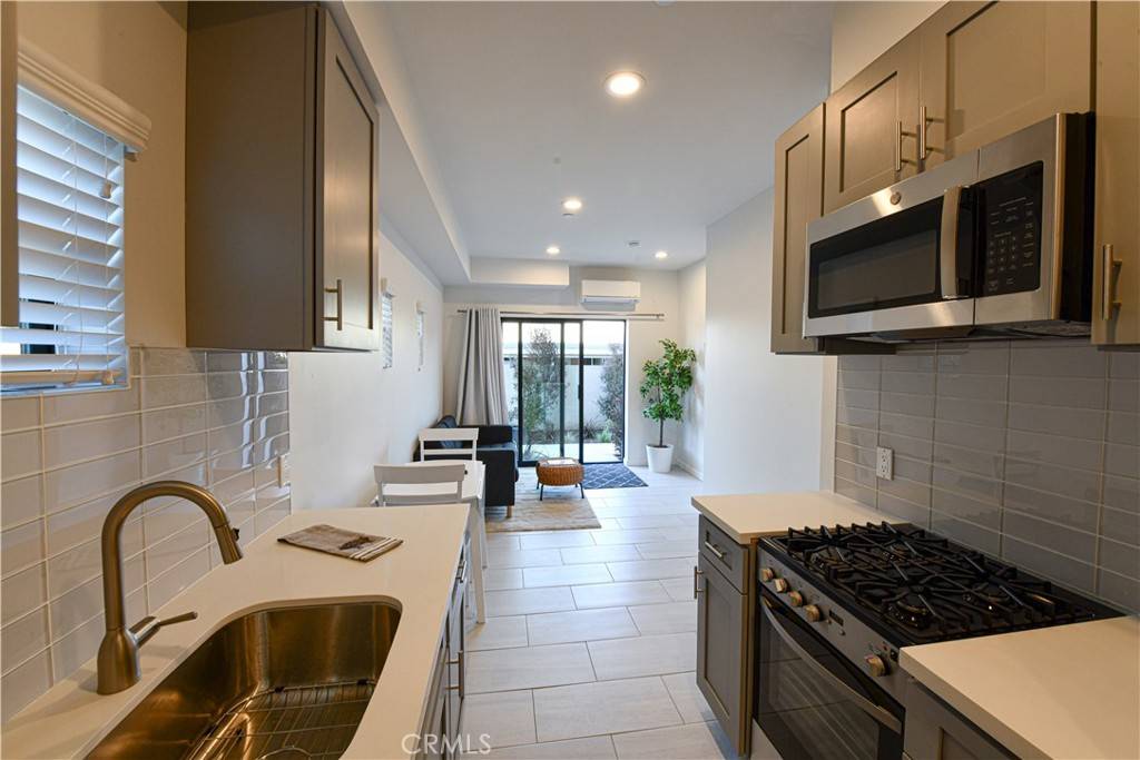 Gardena, CA 90247,15826 S Vermont AVE #2