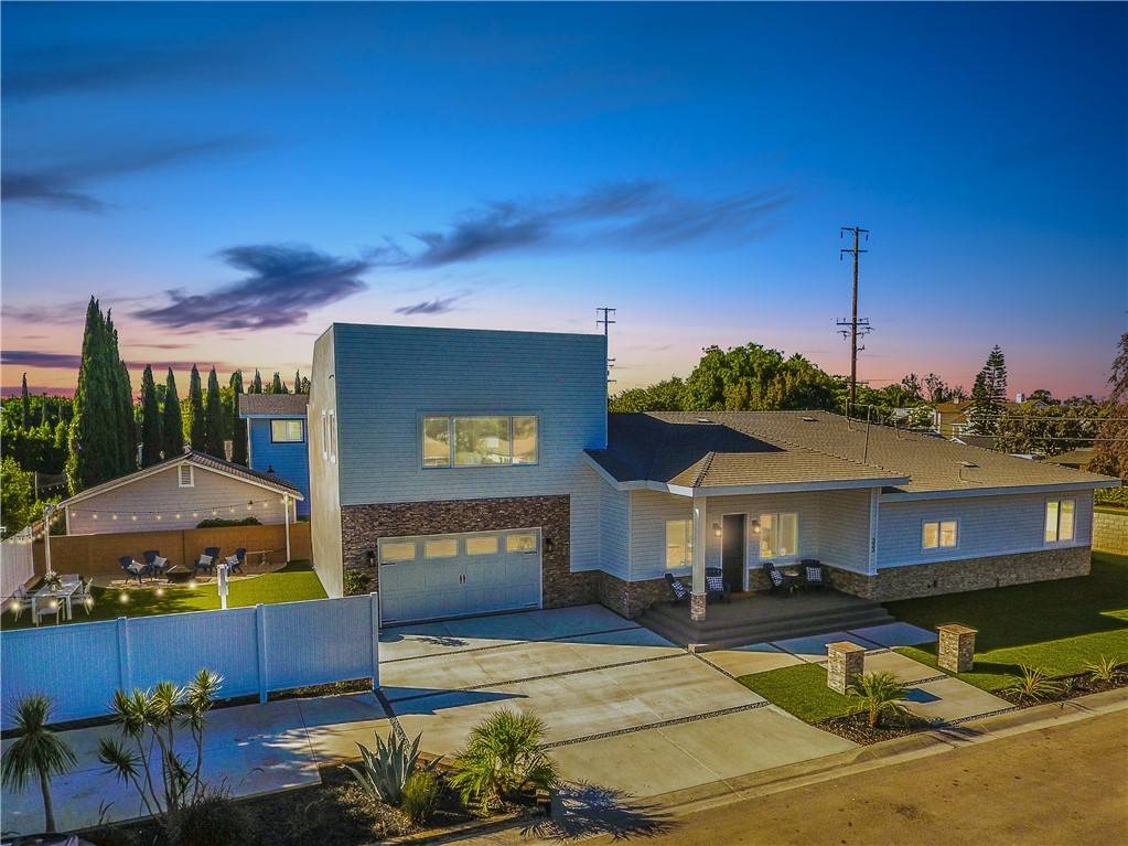 Costa Mesa, CA 92627,333 Mesa DR