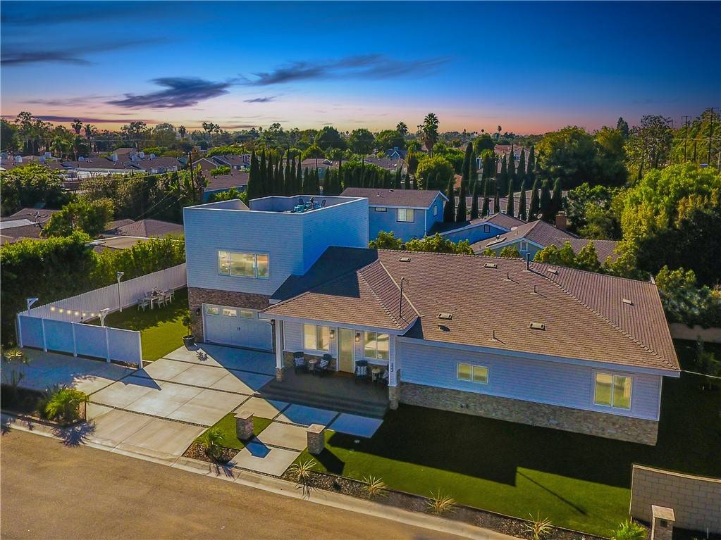Costa Mesa, CA 92627,333 Mesa DR
