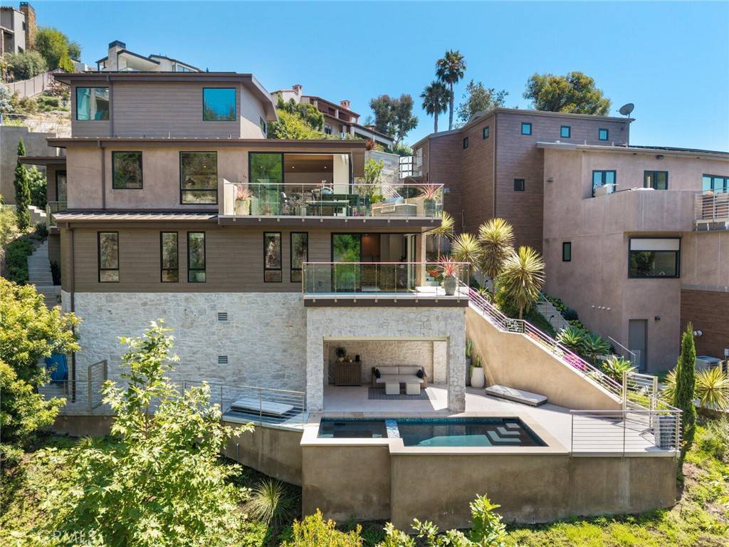 Laguna Beach, CA 92651,702 Diamond