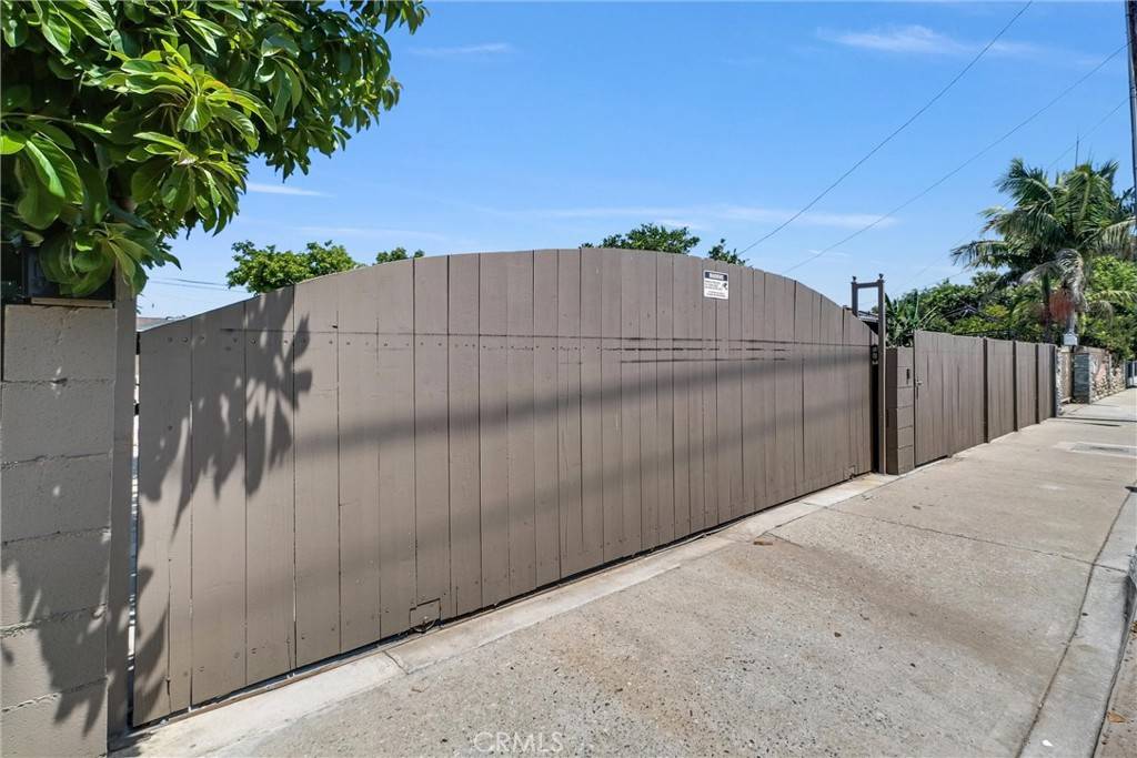 Santa Ana, CA 92704,2513 W Occidental ST