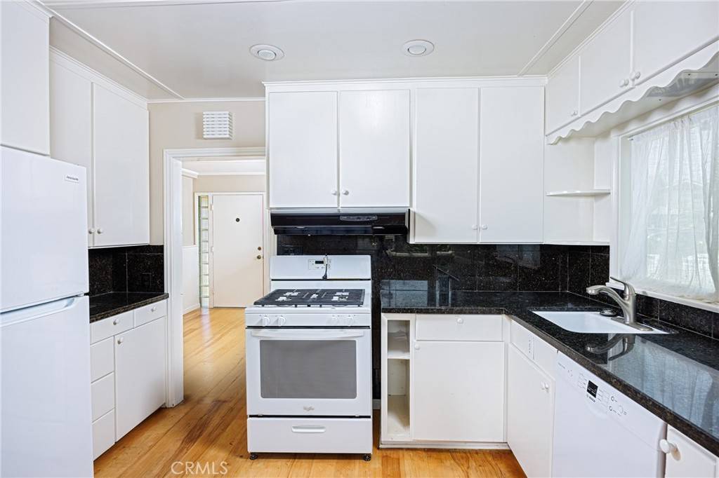 Laguna Beach, CA 92651,415 Cress ST