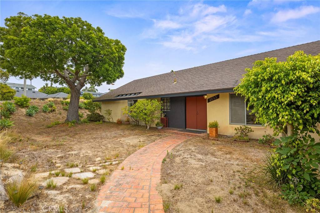 Laguna Beach, CA 92651,2795 Temple Hills Drive