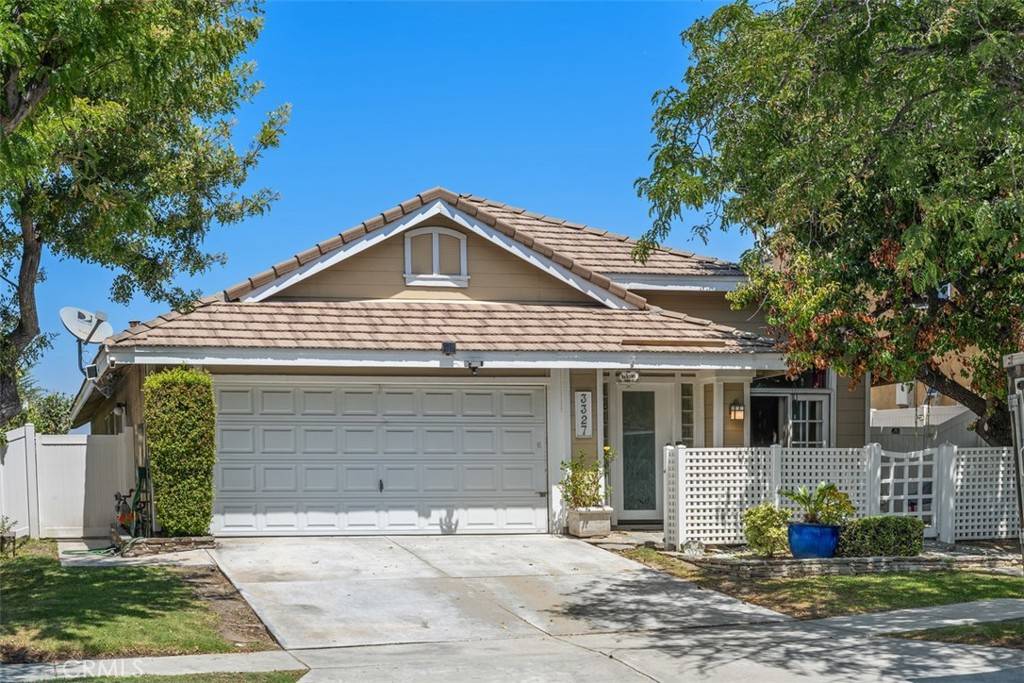 Corona, CA 92882,3327 Sterling DR