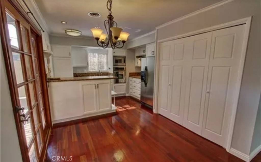 Long Beach, CA 90807,3666 Cedar AVE