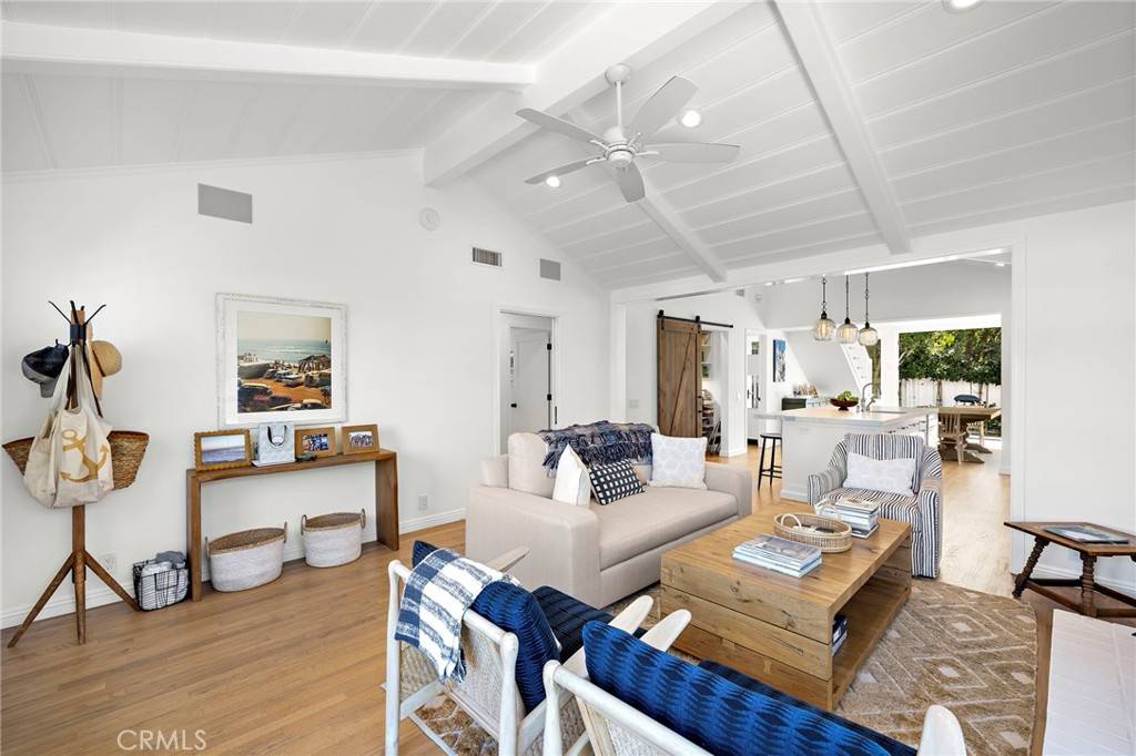 Laguna Beach, CA 92651,581 Brooks ST