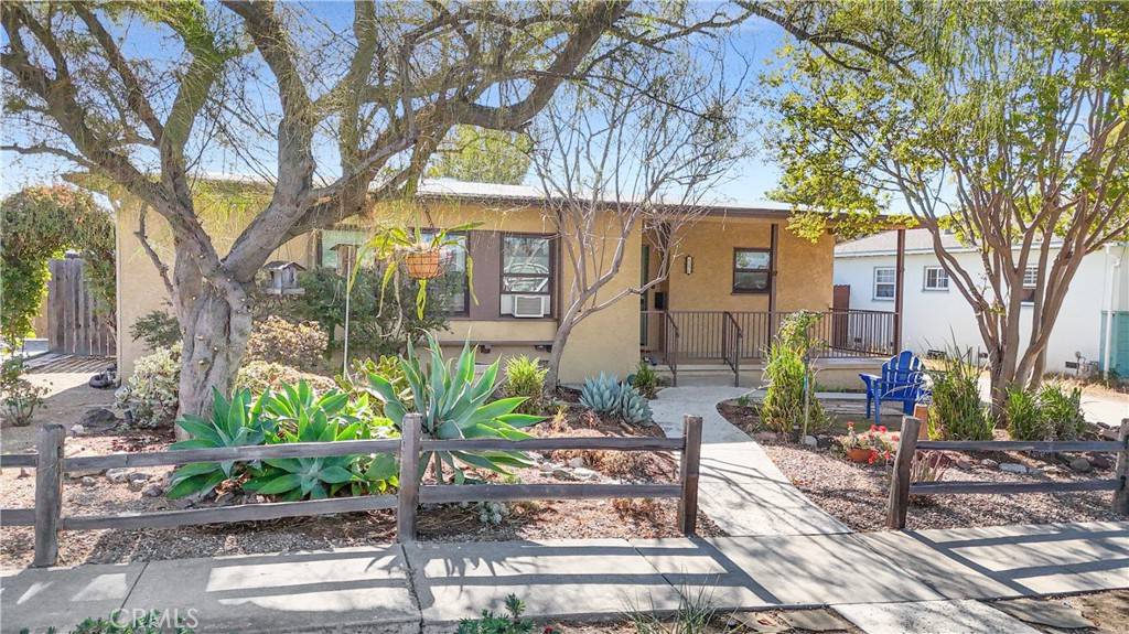 Brea, CA 92821,616 S Poplar