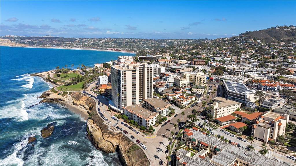 La Jolla, CA 92037,909 Coast BLVD #8