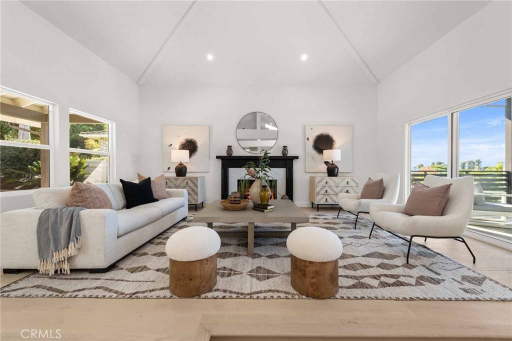 Rancho Palos Verdes, CA 90275,30135 Avenida Celestial