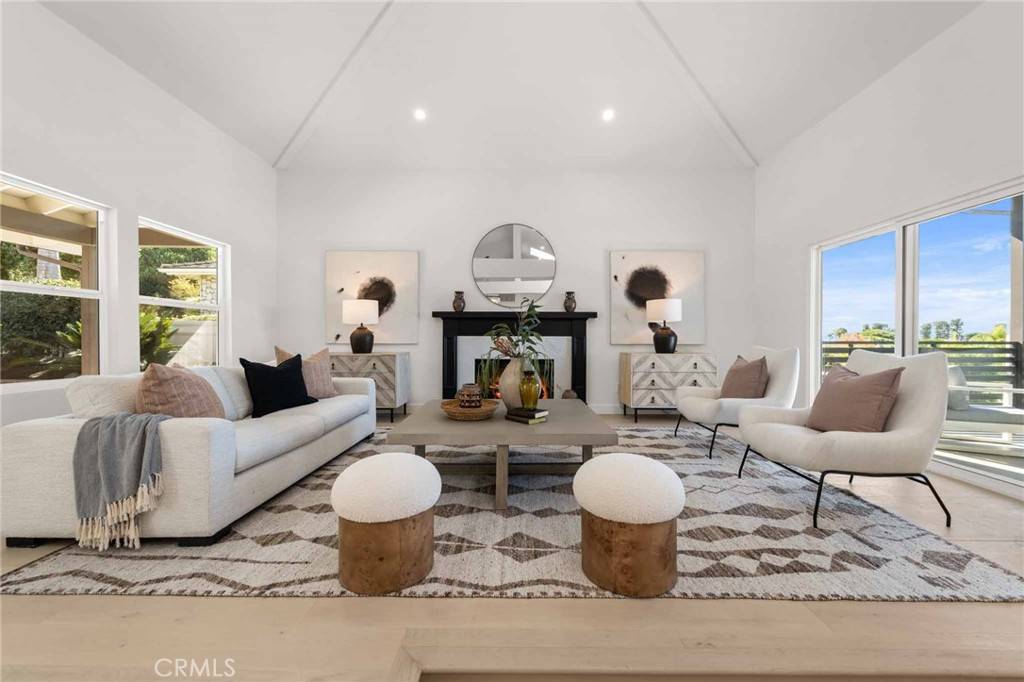 Rancho Palos Verdes, CA 90275,30135 Avenida Celestial