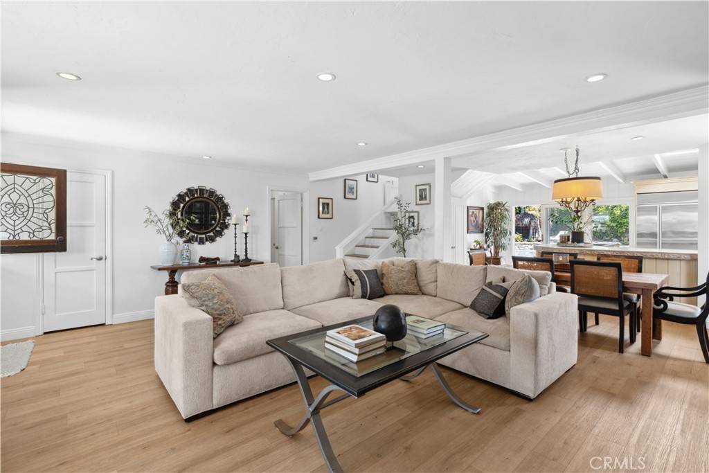 Corona Del Mar, CA 92625,540 De Anza DR