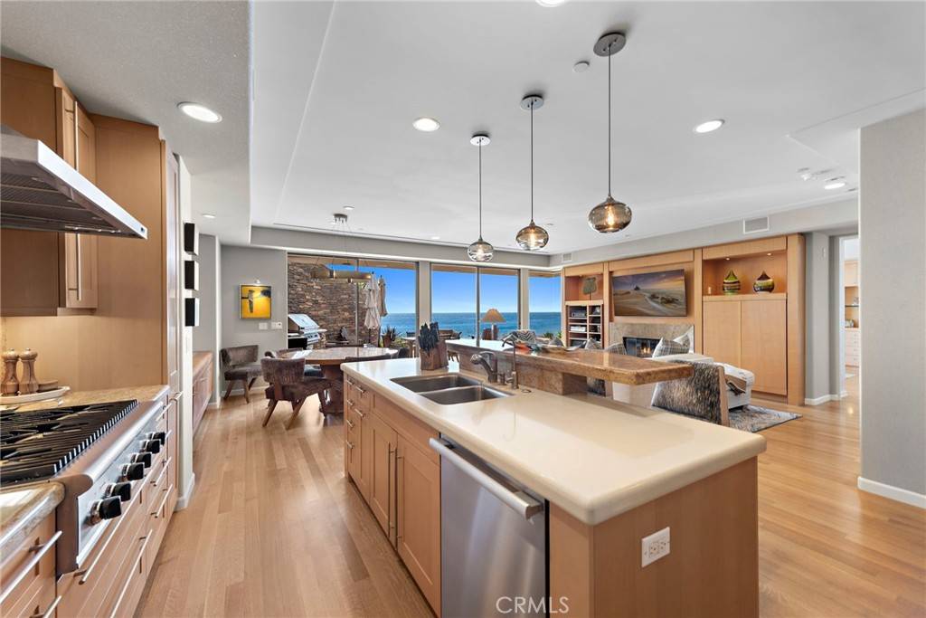 Laguna Beach, CA 92651,1603 S Coast Hwy #F