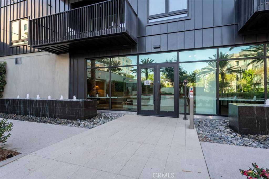 Irvine, CA 92612,3507 Rivington