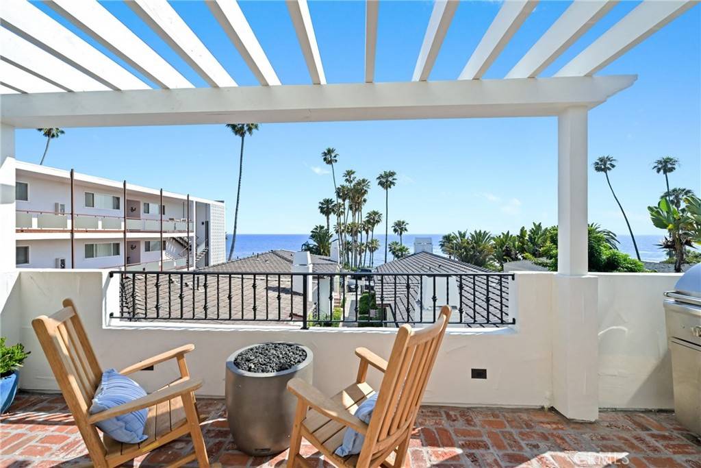 Laguna Beach, CA 92651,360 Cliff
