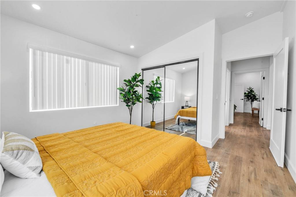 Los Angeles, CA 90042,4915 Lincoln AVE
