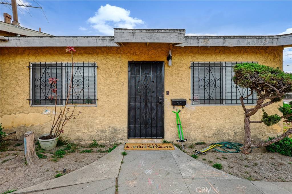 Los Angeles, CA 90061,13426 S San Pedro ST