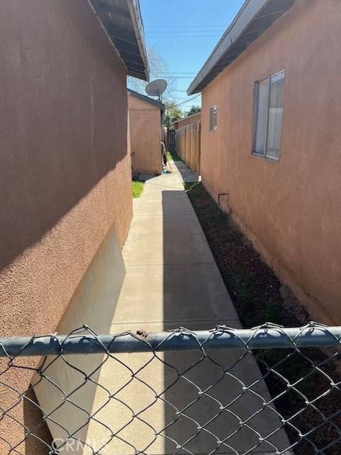 Bakersfield, CA 93307,809 Vine DR
