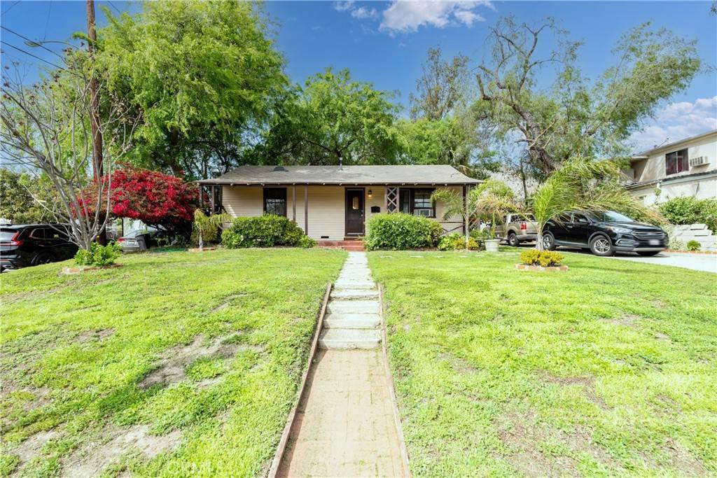 Pasadena, CA 91104,1655 E Woodbury RD
