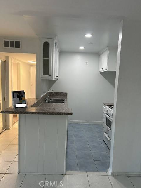 Tarzana, CA 91356,18620 Hatteras ST #272