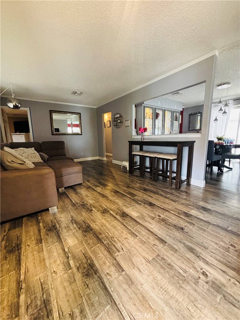 Compton, CA 90220,19009 S Laurel Park RD #472