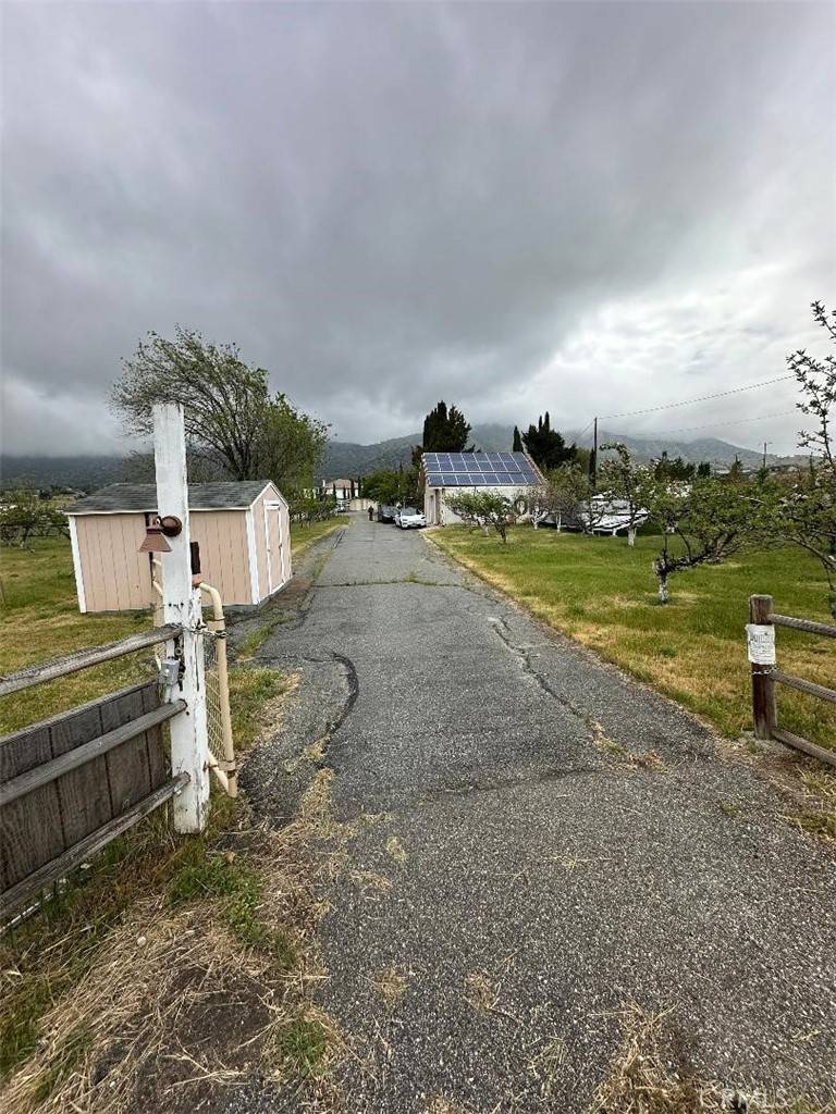 Tehachapi, CA 93561,23171 Woodford Tehachapi RD