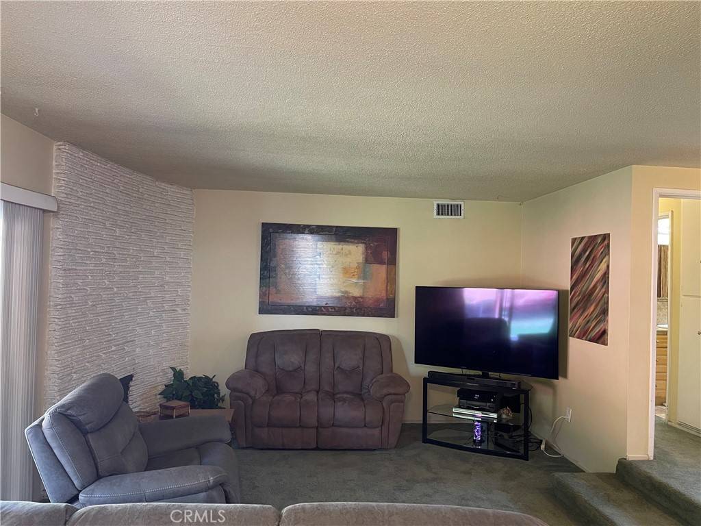 West Covina, CA 91790,1217 W Barbara AVE