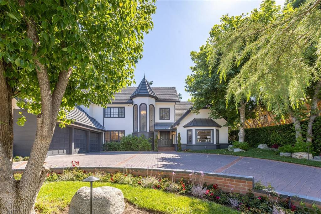 Woodland Hills, CA 91364,4637 Westchester DR