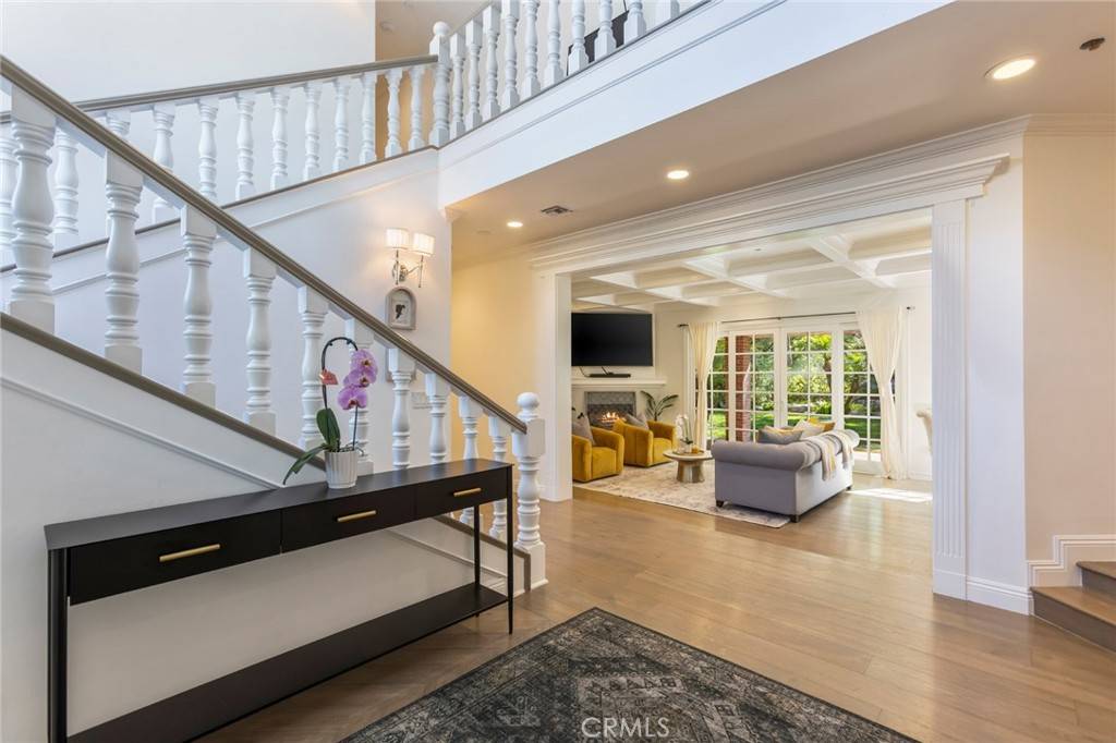 Woodland Hills, CA 91364,4637 Westchester DR