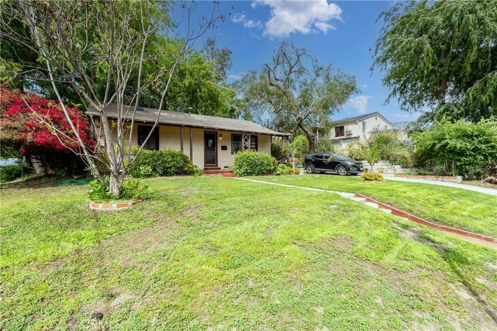 Pasadena, CA 91104,1655 E Woodbury RD