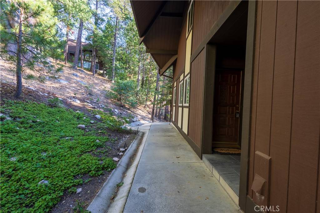 Lake Arrowhead, CA 92352,966 Willow Creek RD #14