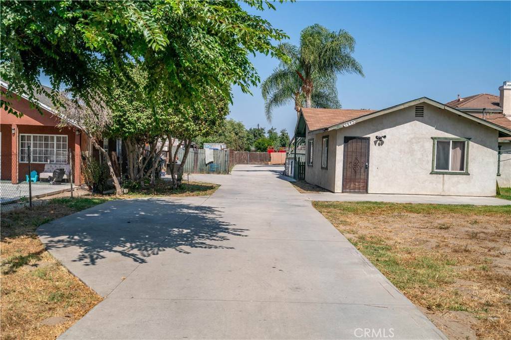 El Monte, CA 91732,2843 Parkway DR