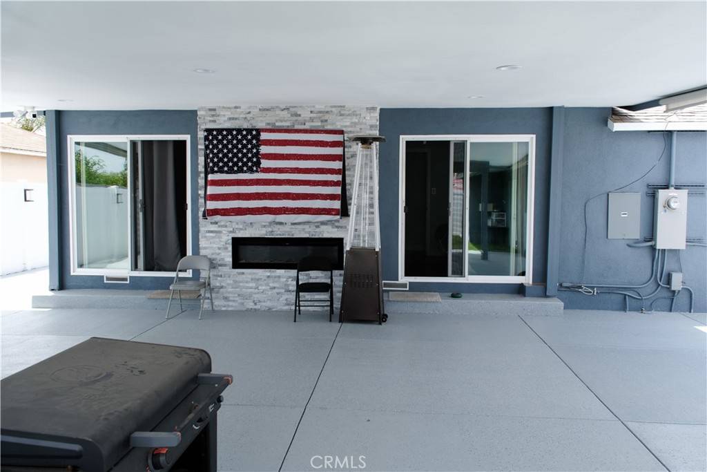 North Hollywood, CA 91605,8118 Gentry AVE