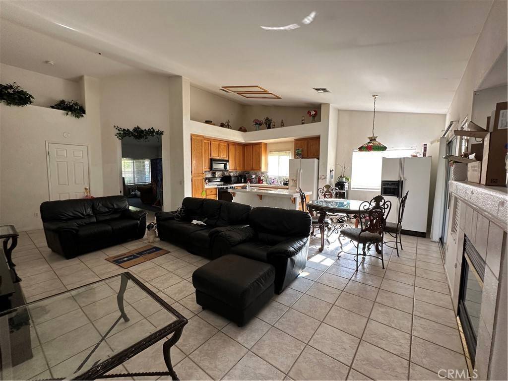 Palmdale, CA 93551,3401 Fairgreen LN